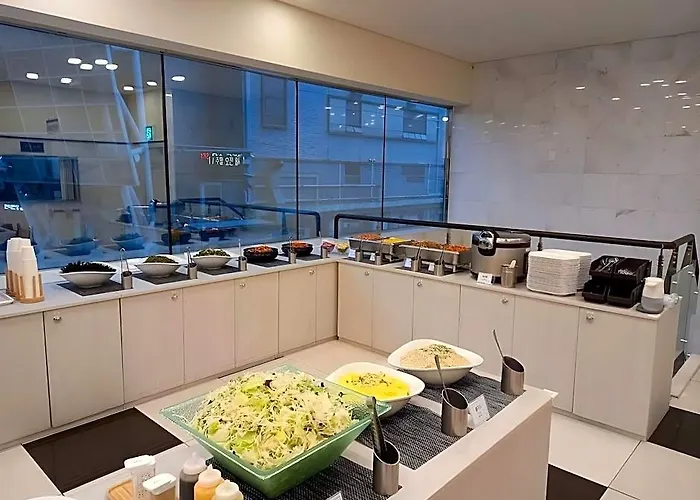 Toyoko Station No.1 Hotel 2*