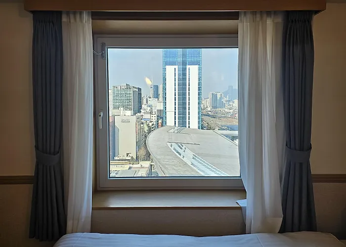 Toyoko Station No.1 Hotel 2*