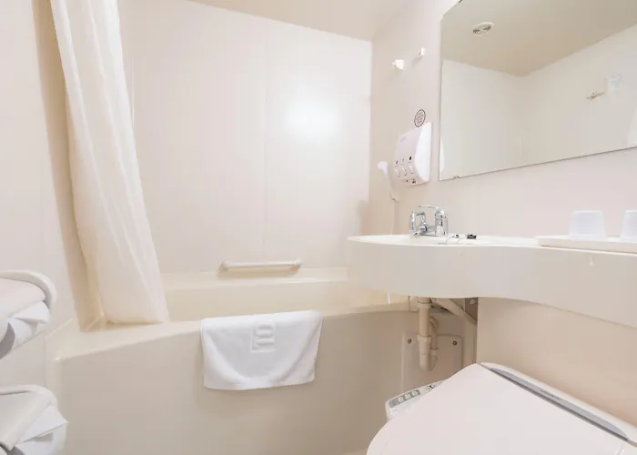 Toyoko Station No.1 Hotel 2*